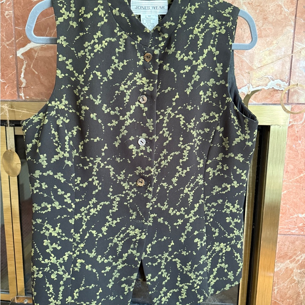 Joneswear Women’s Brown Green Floral Button Down Vest Size 12